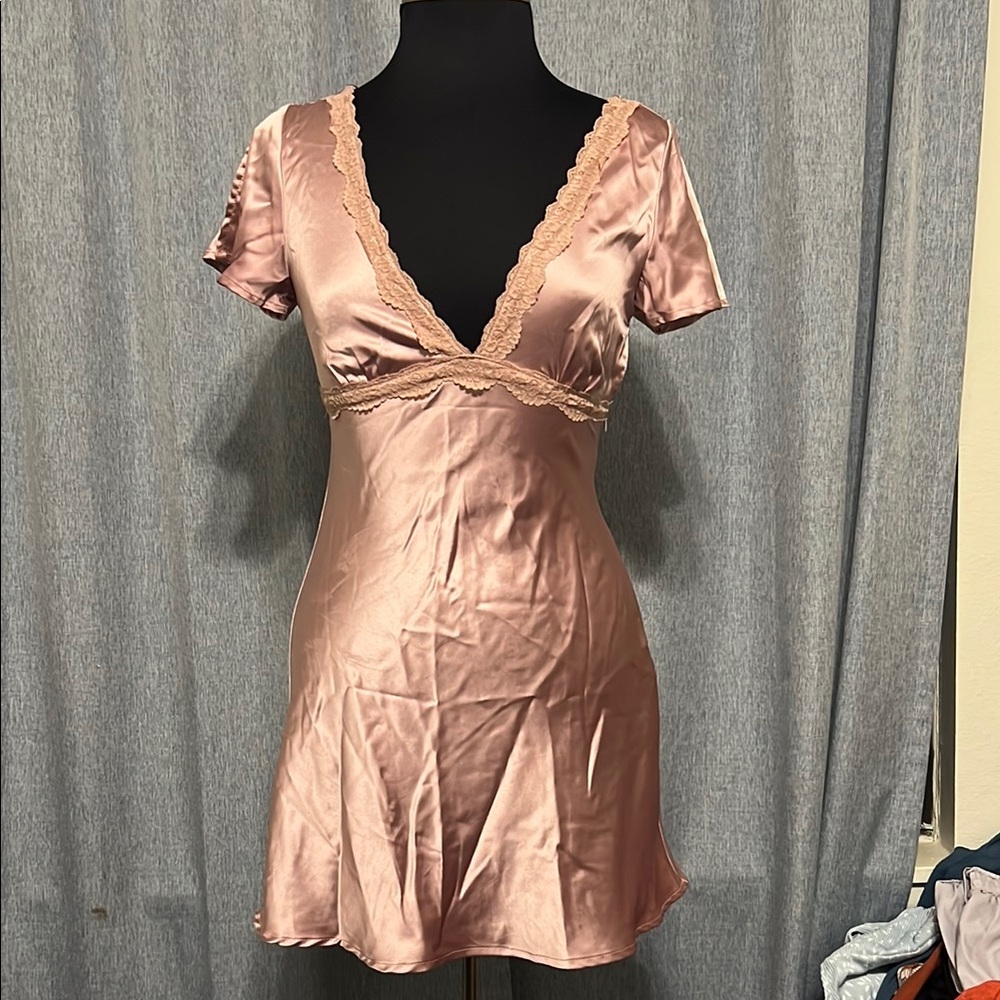 Elegant Pink Lace-Trimmed y2k dress